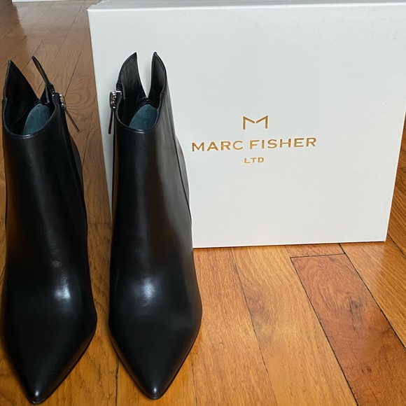 NEW Marc Fisher LTD Mella Ankle Booties - Picture 2 of 6